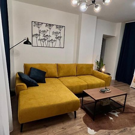 Apartment R&L Lazovna Apt 1 - Old Town And Parking บันสกาบิสตรีตซา ภายนอก รูปภาพ