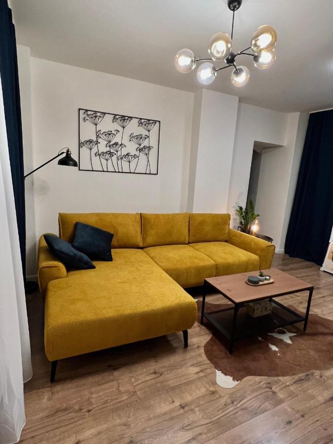 Apartment R&L Lazovna Apt 1 - Old Town And Parking บันสกาบิสตรีตซา ภายนอก รูปภาพ