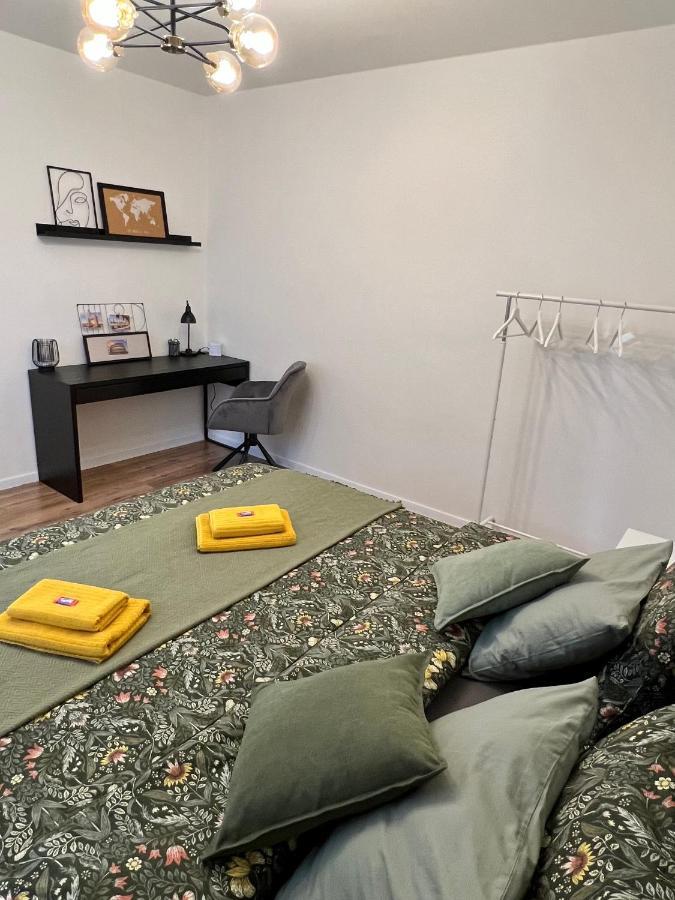 Apartment R&L Lazovna Apt 1 - Old Town And Parking บันสกาบิสตรีตซา ภายนอก รูปภาพ